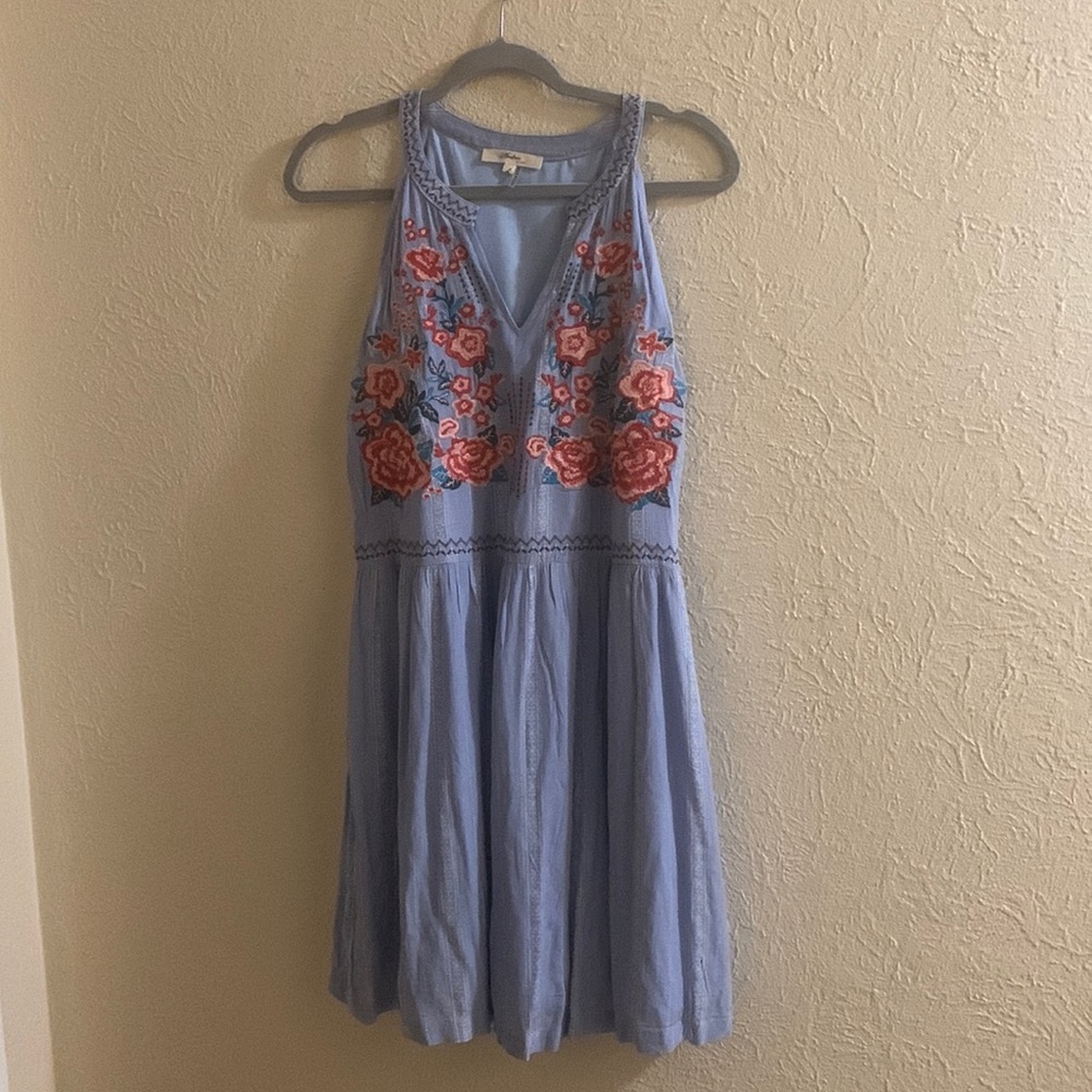 Great summer dress! Blue with embroidered flowers